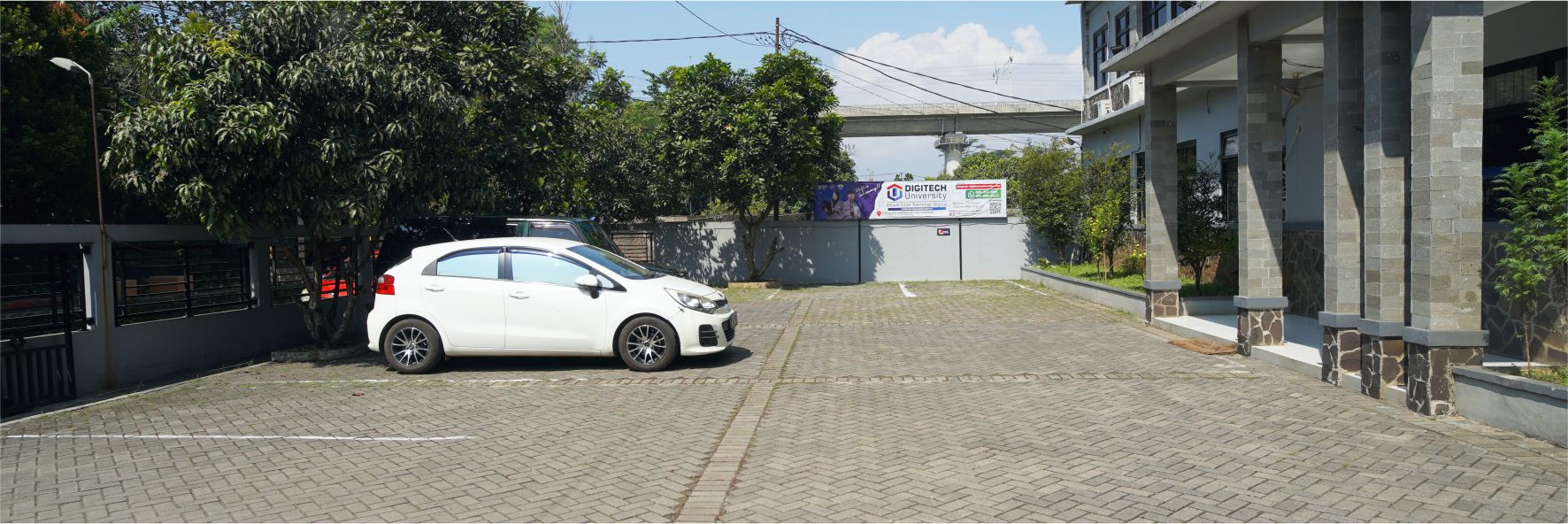 Suasana Kampus Digitech