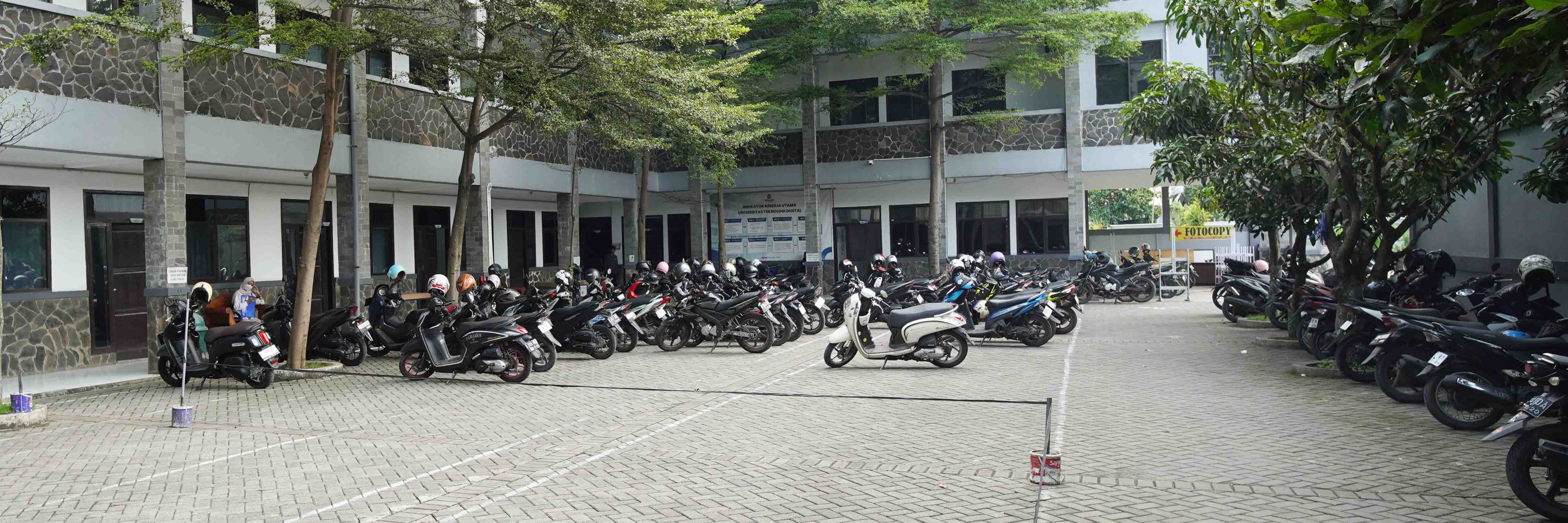 Suasana Kampus Digitech