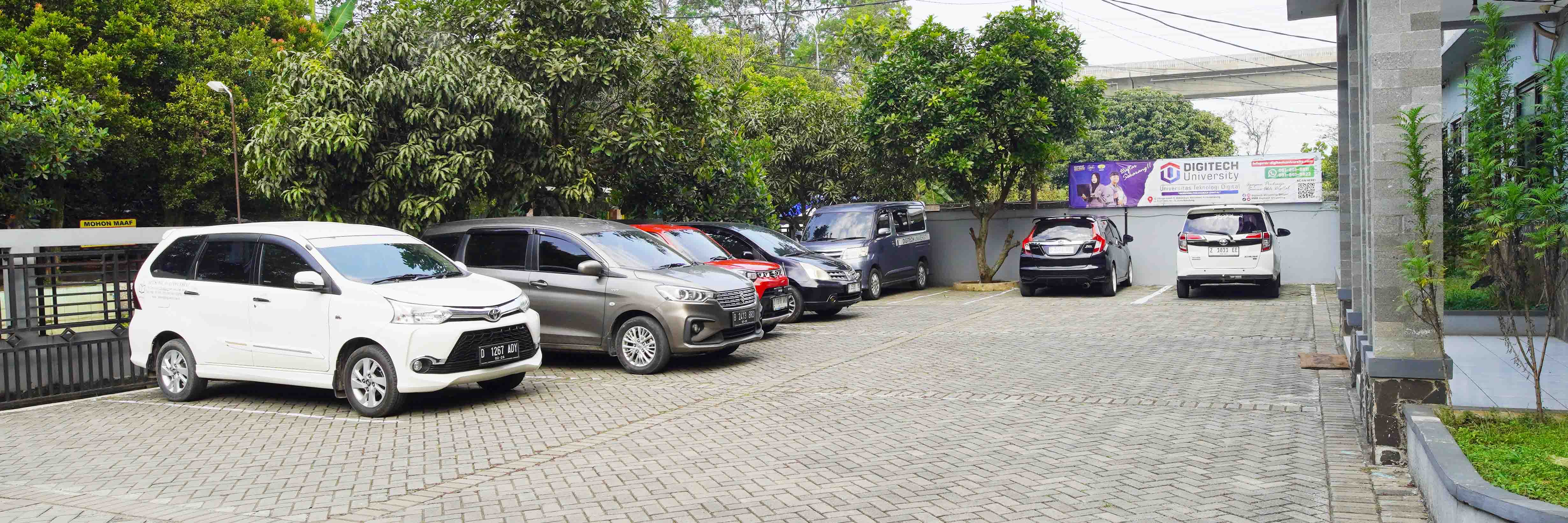 Suasana Kampus Digitech