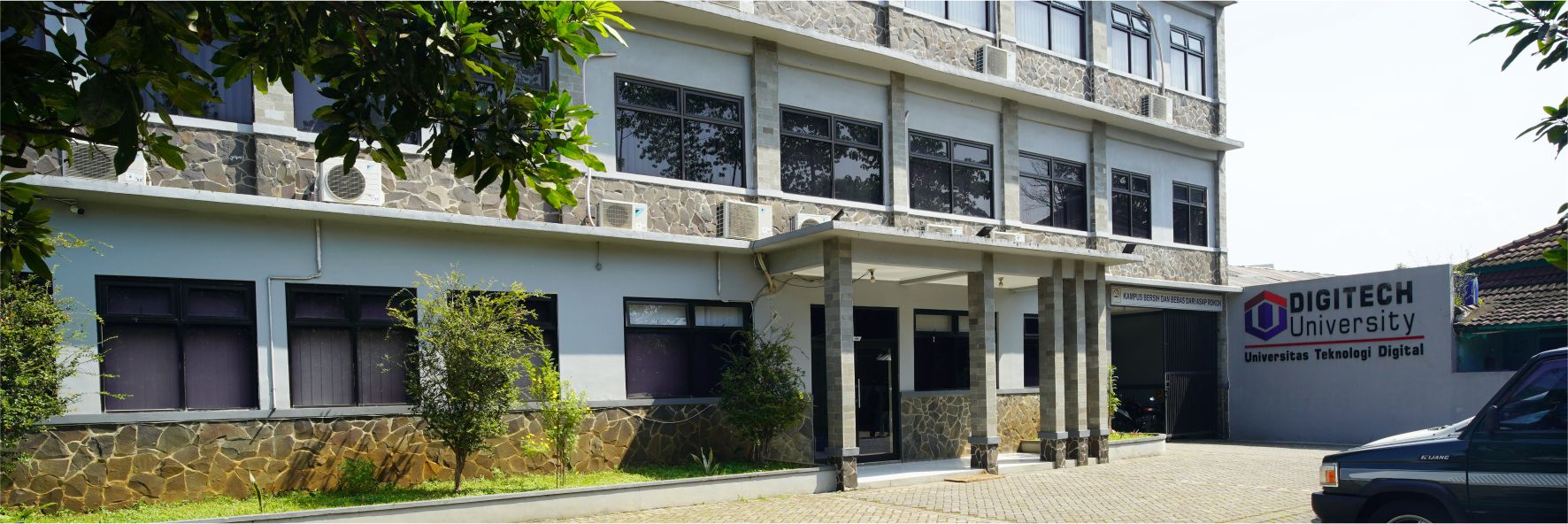 Suasana Kampus Digitech